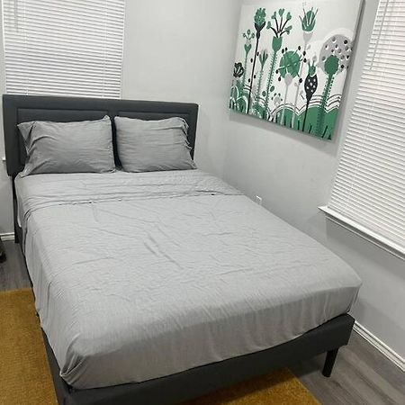Cozy 1 Bed Close To Downtown Houston Exterior photo